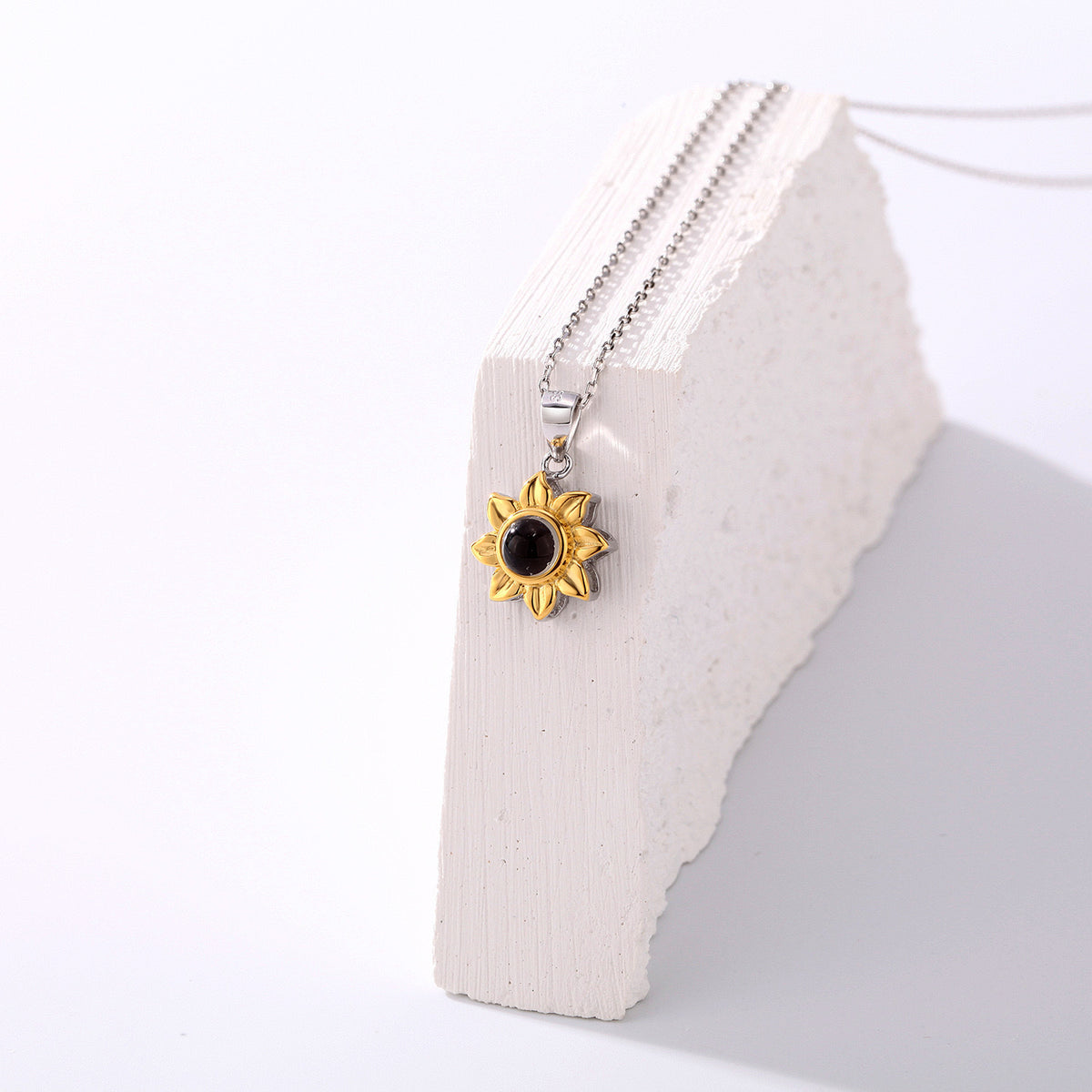Liebe in voller Blüte – Halskette aus 925er Sterlingsilber