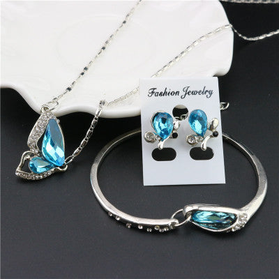 Elegantes Dreiteiliges Schmuckset